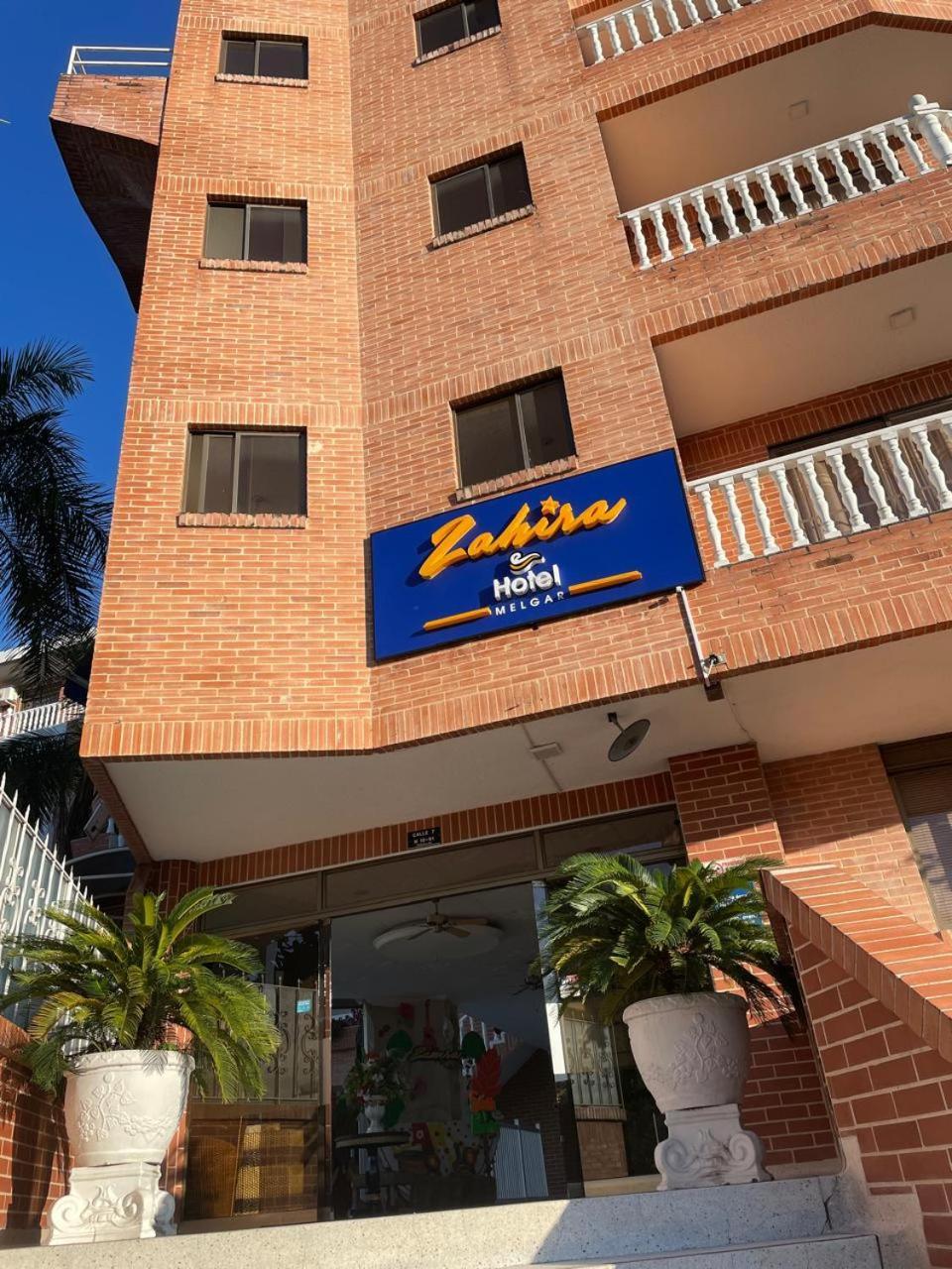 Zahira Hotel Melgar Exterior foto